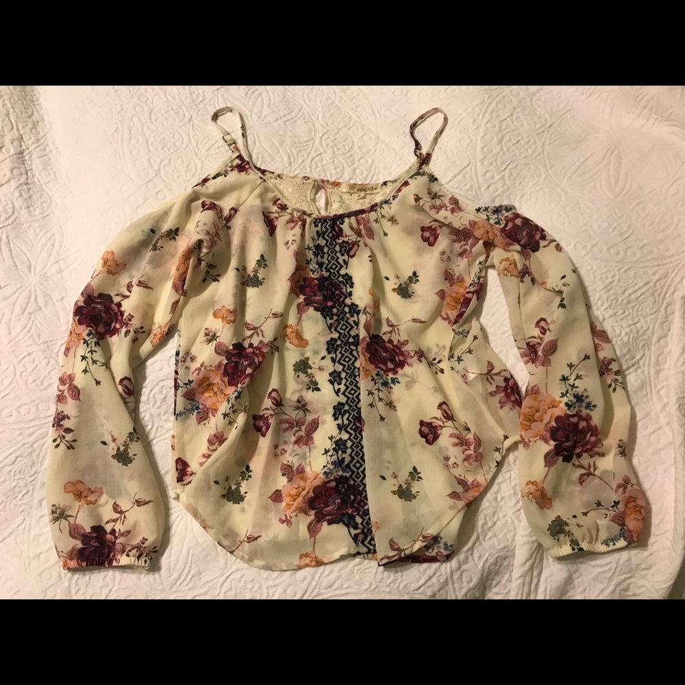 Floral cold shoulder top